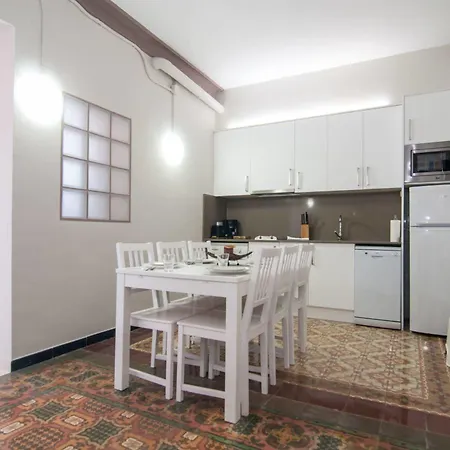 Bbarcelona Sagrada Familia Garden Apartment Barcelona